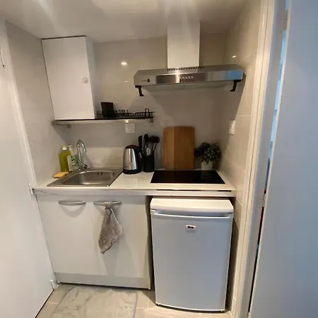 Charmant Studio Au Coeur De * Paris