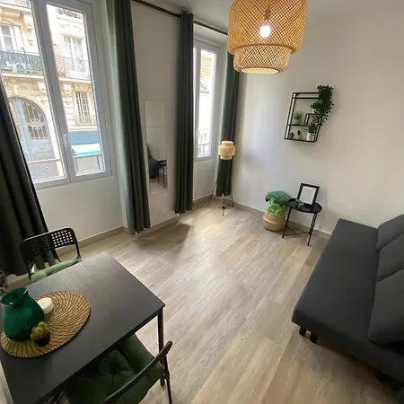 Apartment Charmant Studio Au Coeur De Paris