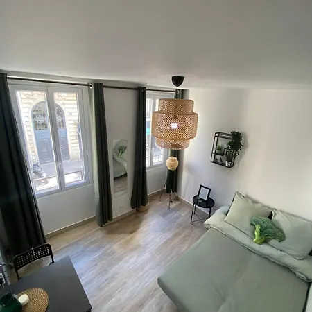 Apartment Charmant Studio Au Coeur De Paris